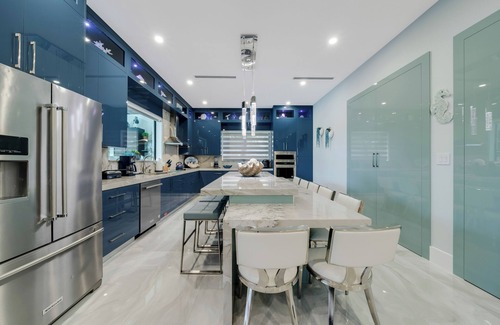 Marathon House | BRAND NEW 6 BEDROOM 7 BATHROOMS PARADISE IN MARATHON