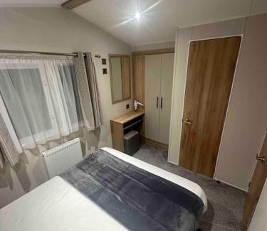 Selsey Apartment | BRAND NEW 8 berth holiday home