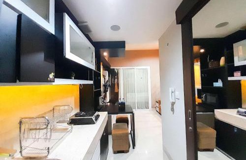 Catur Tunggal Apartment | Brand New and Good Simply 1BR at Uttara The Icon Apartment By Travelio