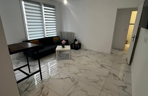 Clichy Apartment | Brand new apartment 44m2, very quiet and elegant area. Parking, fees applicable.