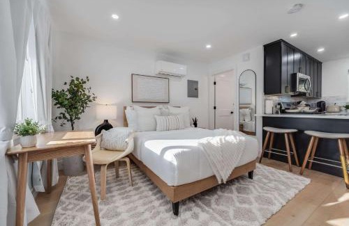 Sunnyvale West House | Brand New Apt W Parking Blocks From Downtown- A