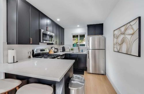 Sunnyvale West House | Brand New Apt W Parking Blocks From Downtown- A