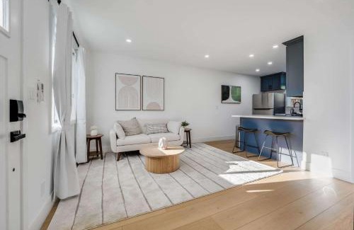 Sunnyvale West House | Brand New Apt W Parking Blocks From Downtown- C