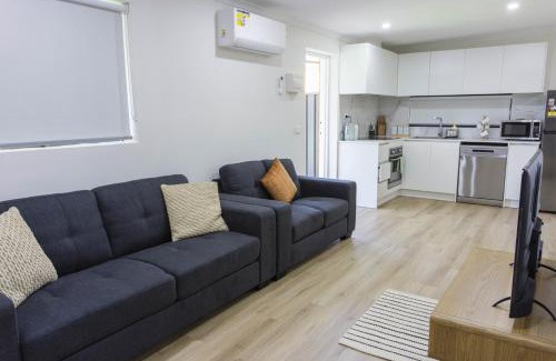 Werribee House | Brand New Backyard Guest House in Werribee CBD