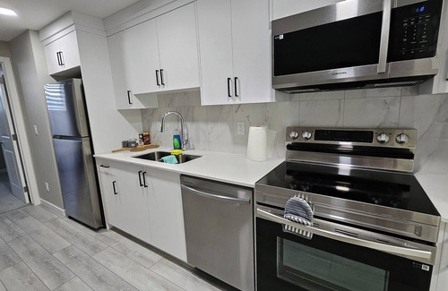 Silverado Apartment | Brand new basement suite, Spruce Meadows Place + 1000 Mbps Superfast Wifi