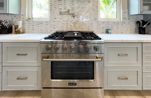 North Palmetto Point House | Brand New Oceanfront Home located in the heart of Central Eleuthera W/Generator