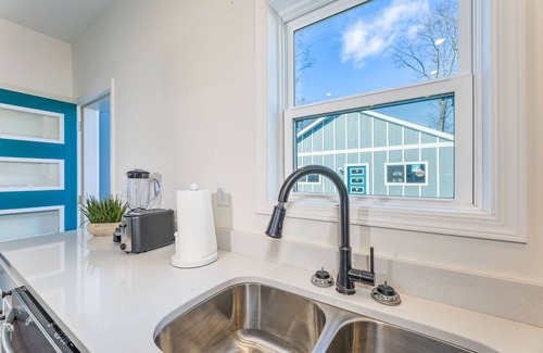 Indianapolis House | Brand New Build! w/King Suite Near Downtown