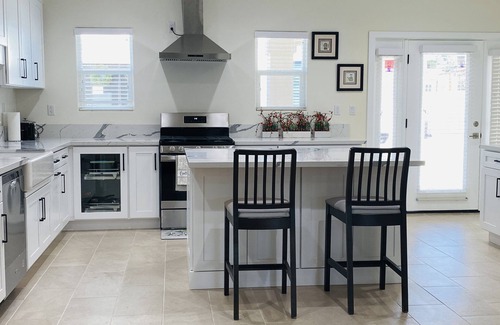 Santa Ana House | Brand new built 2022, 15 mins to Disneyland