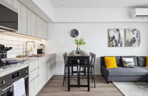 Central Apartment | Brand New City Apt in Downtown Vancouver