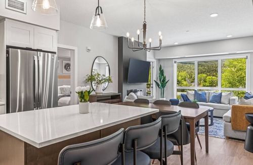 Copperstone Resort Apartment | Brand New Condo, Mountain Views
