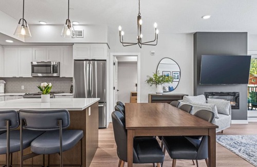 Copperstone Resort Apartment | Brand New Condo, Mountain Views