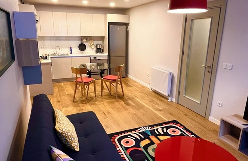 Kadikoy Condo | Brand-New Cozy 1-Bedroom Condo at Prime Istanbul – AC & WiFi Included