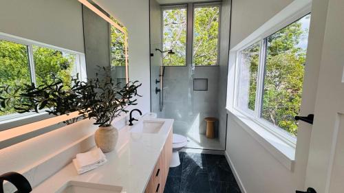 Northgate House | Brand New Designer House 15min to downtown