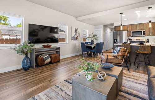 Boise House | Brand New Dog-Friendly Getaway! Perfectly Positioned for Boise Adventures! Walk to Grocery & More!