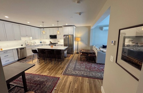 North Conway Condo | BRAND NEW Family, First floor condo. Location, Location. Location.