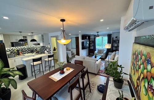 Manta House | Brand new family home! 10 mins from the beach