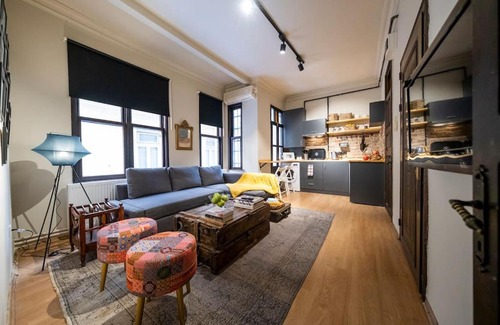 Asmali Mescit Apartment | Brand New Flat in a Historical Building
