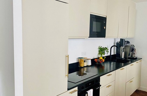 Quartier de la Folie-Mericourt Apartment | Brand-new Flat in Paris Center/65 sqm/Friends & Family