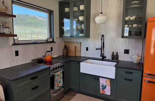 Albany Apartment | Brand new, fully remodeled tack room in a working barn at Rebel Ranch.
