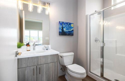 Anacortes House | Brand New Fully Updated Condo 912 in Anacortes