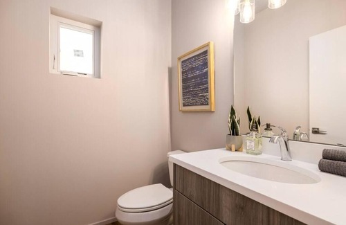 Anacortes Apartment | *Brand New* Fully Updated Condo 910 in Anacortes