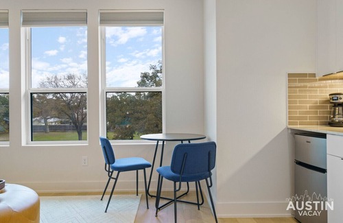 Lakeland Park Apartment | Brand New Guest Studio Apt w/King Bed + Kitchenette in Steiner Ranch