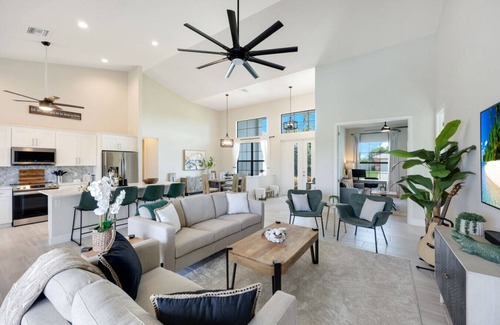 Pelican House | BRAND NEW- Gulf access electric heated pool home sleeps up to 13 guests