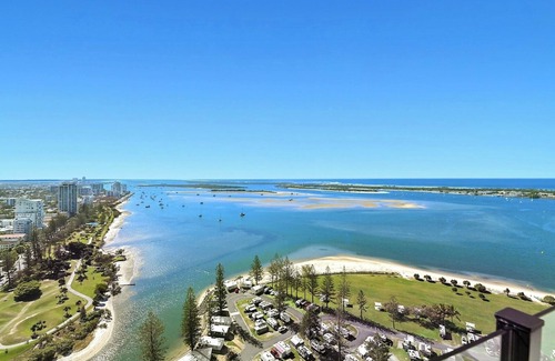 Southport Apartment | Brand New High-level Ocean View 2BR Retreat