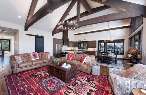 Columbine Lake House | Brand New Home Across from Purg - Awesome Views, Arcade Game, Hot Tub, AC