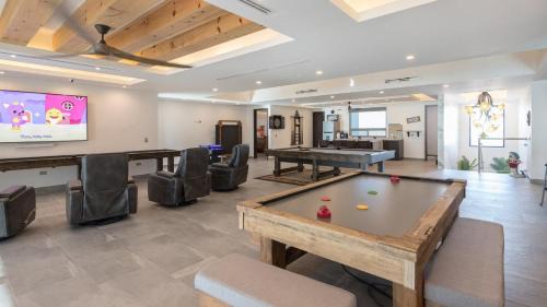 La Choya House | Brand New, Islas del Mar, Palacio de Sriracha by Kivoya