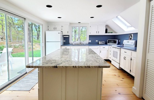 Truro House | BRAND NEW LISTING! Immaculate 4BD-A/C, Deck, Outdoor Shower, Only 0.2 Mi to Ballston Beach-1-Min Bike Ride!
