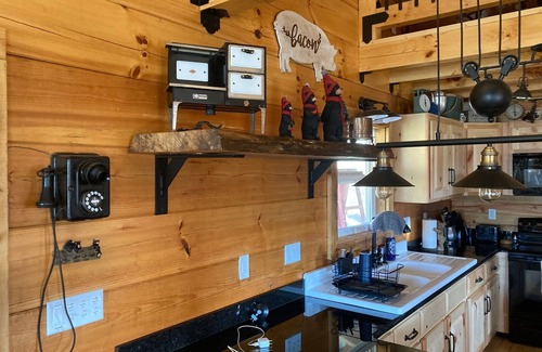 Stuart Cabin | Brand new Log Cabin. Secluded on 62 acres