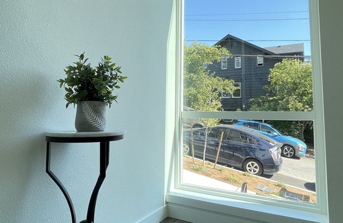 Atlantic House | Brand New Luxurious TownHouse, Rooftop,Suites,BBQ