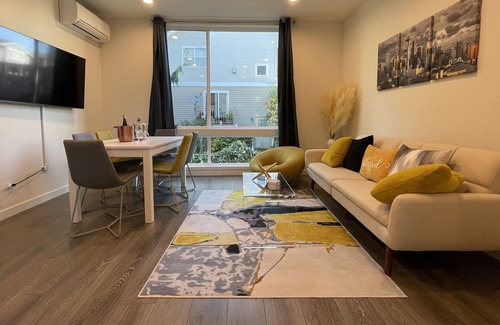 Atlantic House | Brand New Luxurious TownHouse, Rooftop,Suites,BBQ