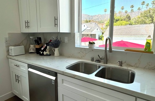 Burbank Apartment | Brand New Luxury 2BR Guesthouse