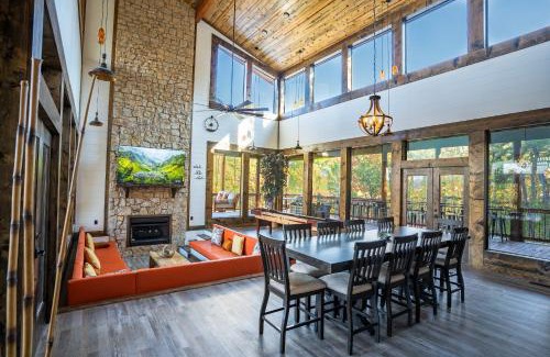 Pickens House | Brand New Luxury Mountain Retreat Awaits You!