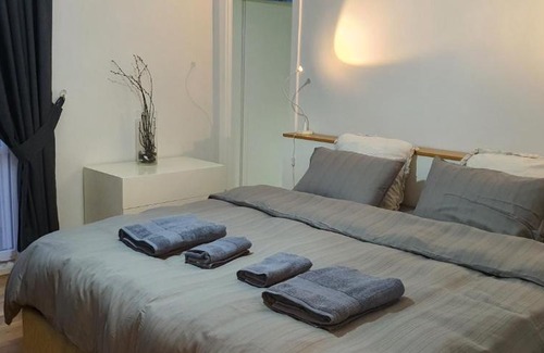 Gayrettepe Apartment | Brand-new Luxury Spacious with balcony
