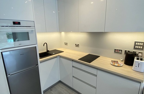 Gibraltar Apartment | Brand new luxury studio with gym near the beach with balcony