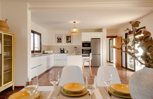 Villaverde Villa | BRAND NEW LUXURY VILLA WITH SALT POOL AND TERRACE, 4 bedrooms, 4 bathrooms