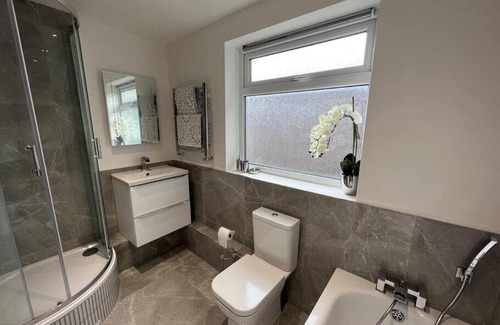 Selhurst Apartment | Brand New Modern 2- Bed Apartment with Garden