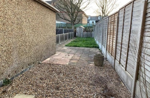 Selhurst Apartment | Brand New Modern 2- Bed Apartment with Garden