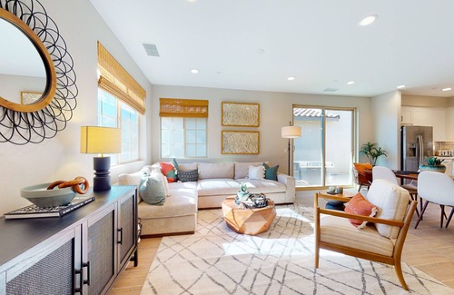 La Quinta House | Brand new mountain view home with pool, hot tub, & kitchen - center of PGA West