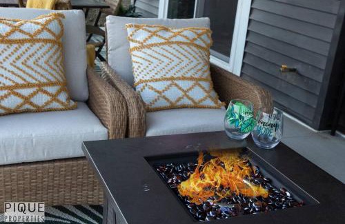 Southwest Edmonton Apartment | Brand New Pond Paradise - Firetable - King Bed - AC - BBQ