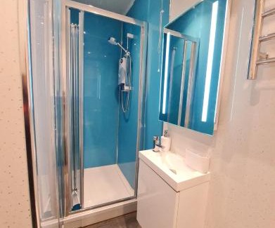 Eastleigh Apartment | Brand New Private Annex Guest Suite