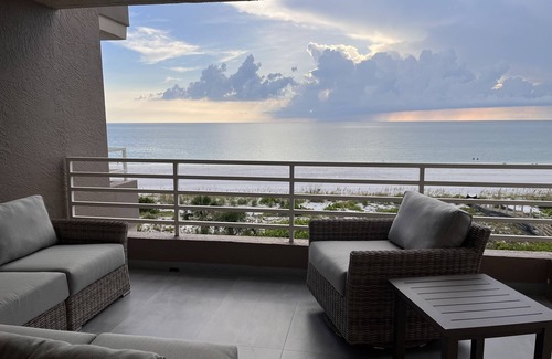 Marco Island Condo | BRAND NEW RENTAL - LUXURY CONDO - AMAZING SUNSETS! nNEWLY REMODELED! 3BR/2BA