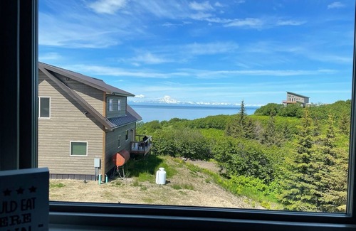 Happy Valley Apartment | Brand new shop apartment close to the best ocean fishing in the world.