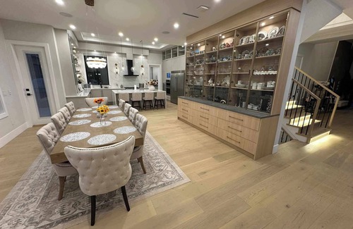 Guildford House | Brand New Stylishly Decorated Luxury Mansion with 7 Rooms in Fraser Heights