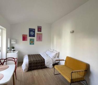 Saint-Cloud Apartment | Brand new Tiny House w garden