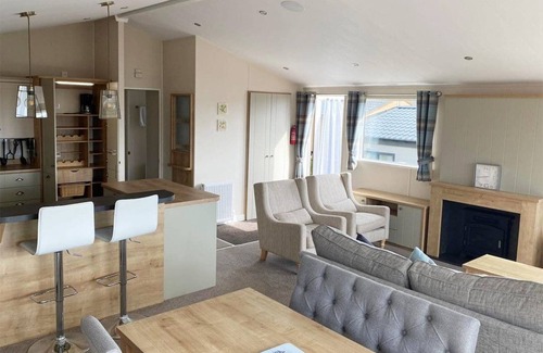 Ore Ski Chalet | Brand new unit to the hire fleet.
