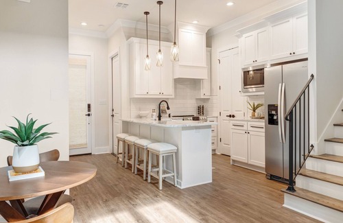 Lafayette House | Brand new upscale 3bed/2.5 bath townhome located in the heart of Lafayette, LA!